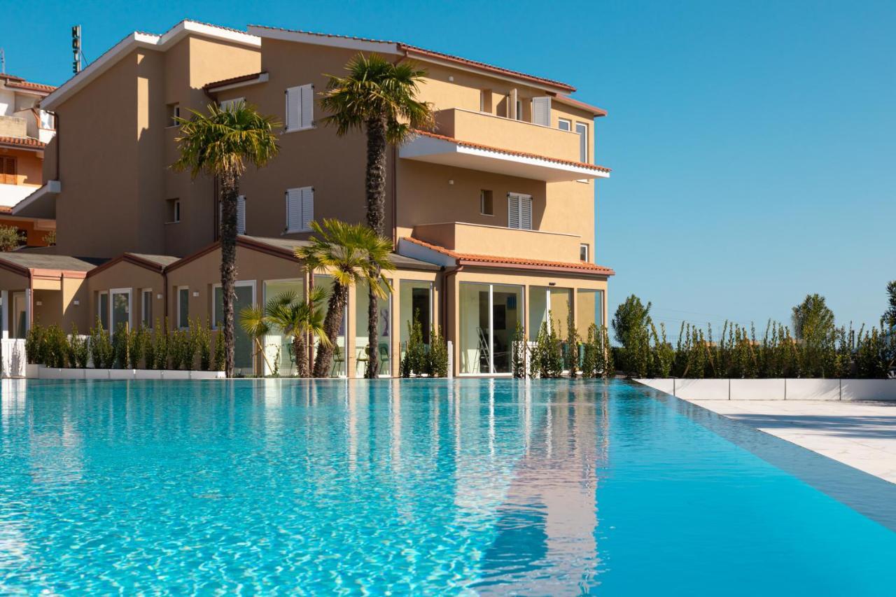 Pietra Bianca Hotel Numana Exteriör bild